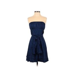 BCBGMAXAZRIA strapless blue cocktail dress size 2 100% silk crepe pleated party